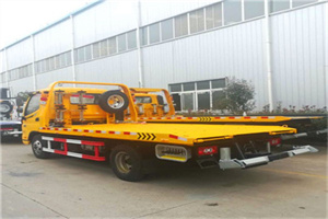 新田附近拖车救援搭电